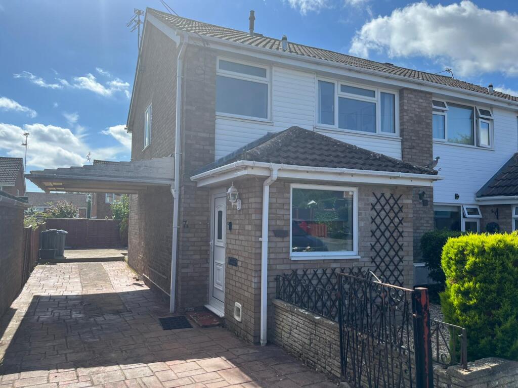 House Tennyson Road in Royal Wootton Bassett