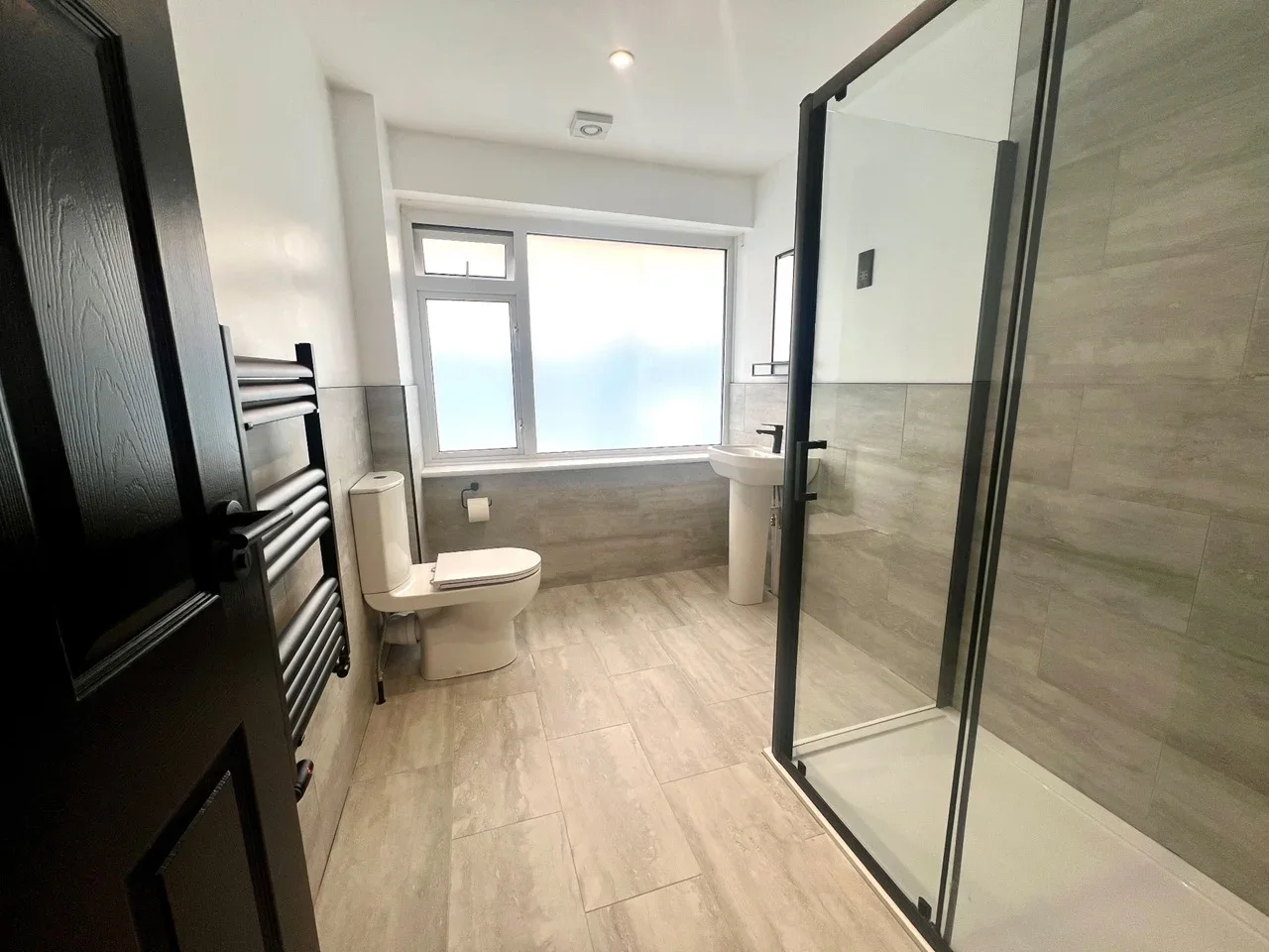 Room Pennyfields in Brentwood