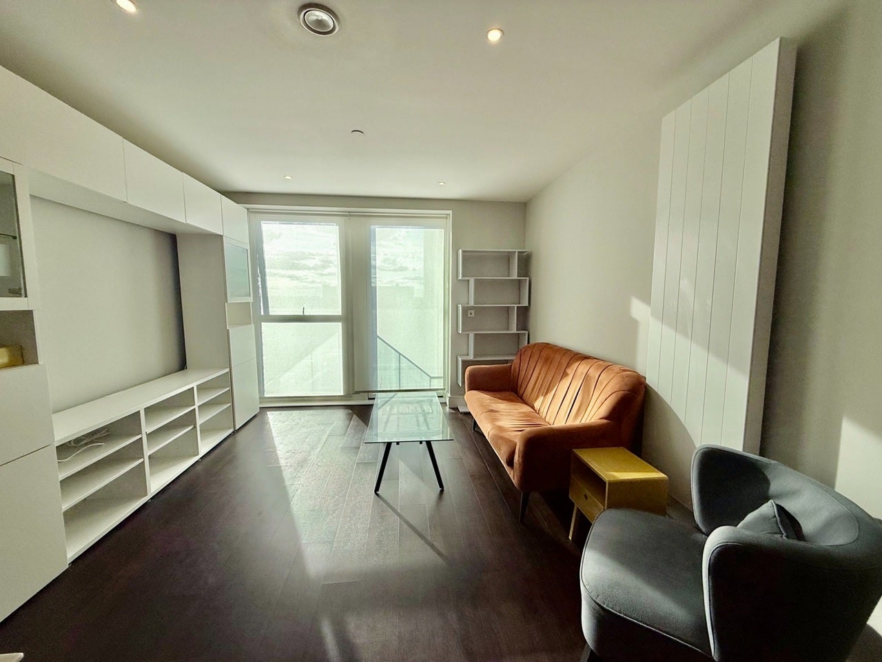 Flat Merrick Road in Greater London