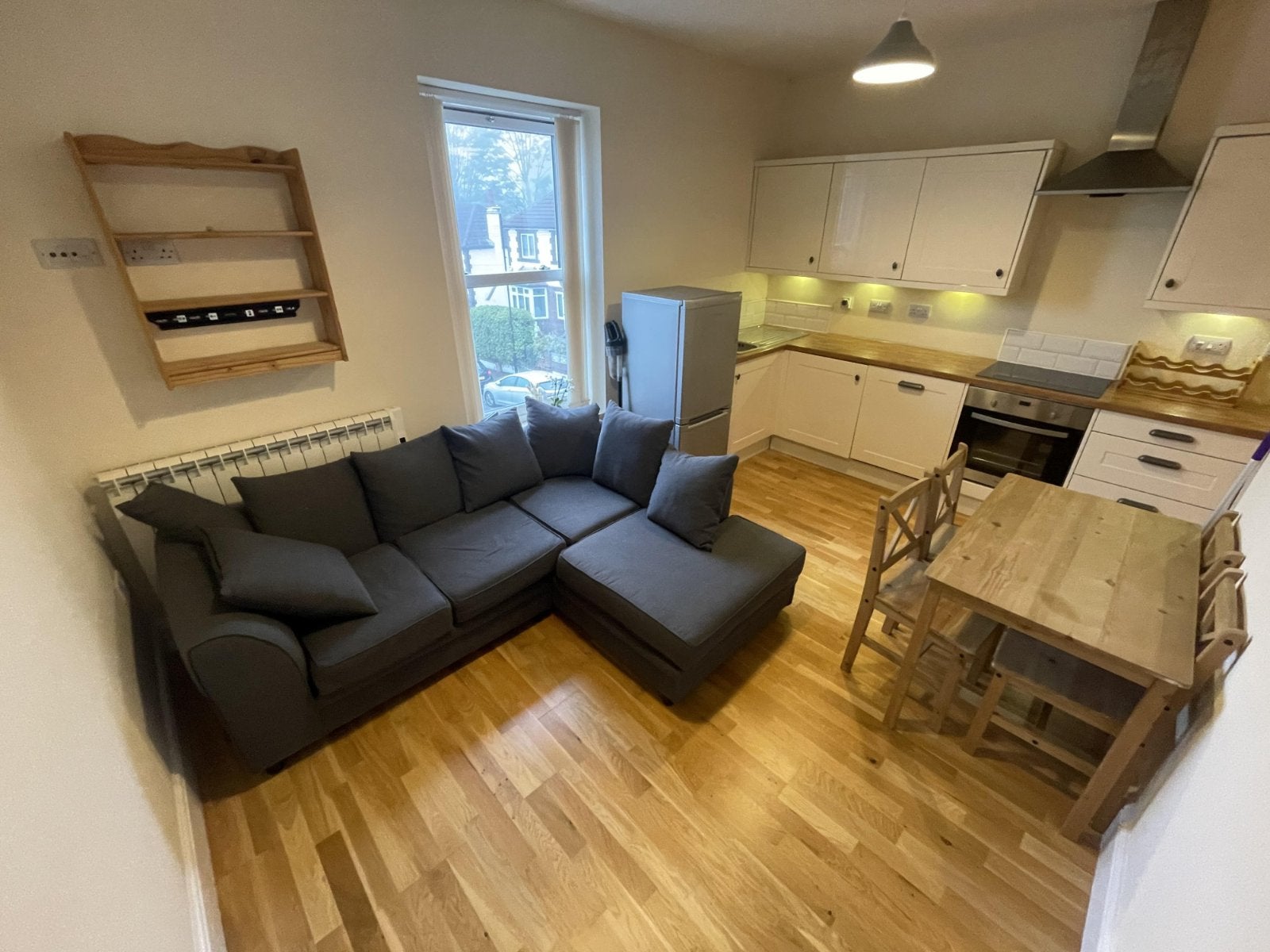 Flat Sandfield Avenue in Leeds