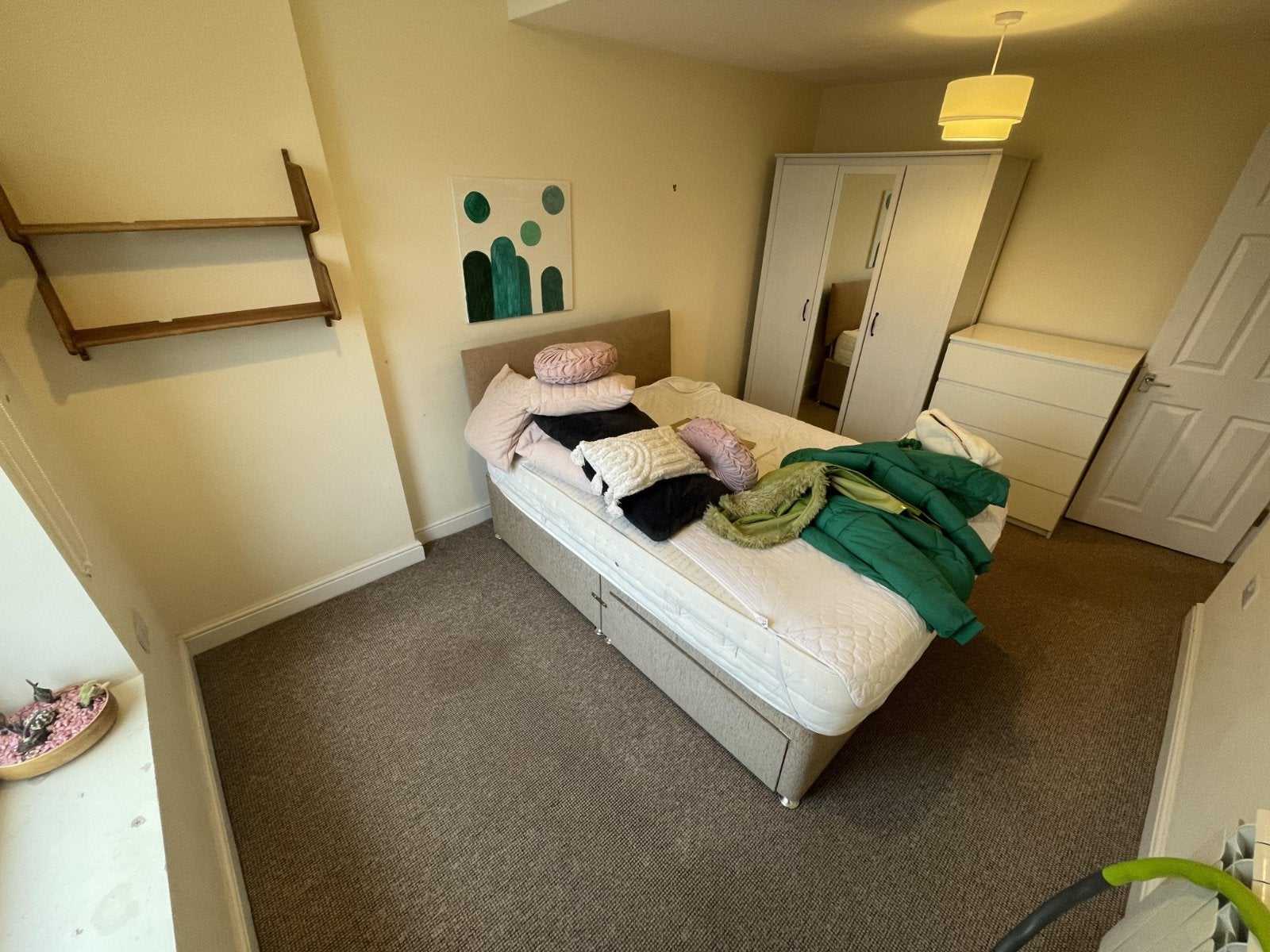 Flat Sandfield Avenue in Leeds