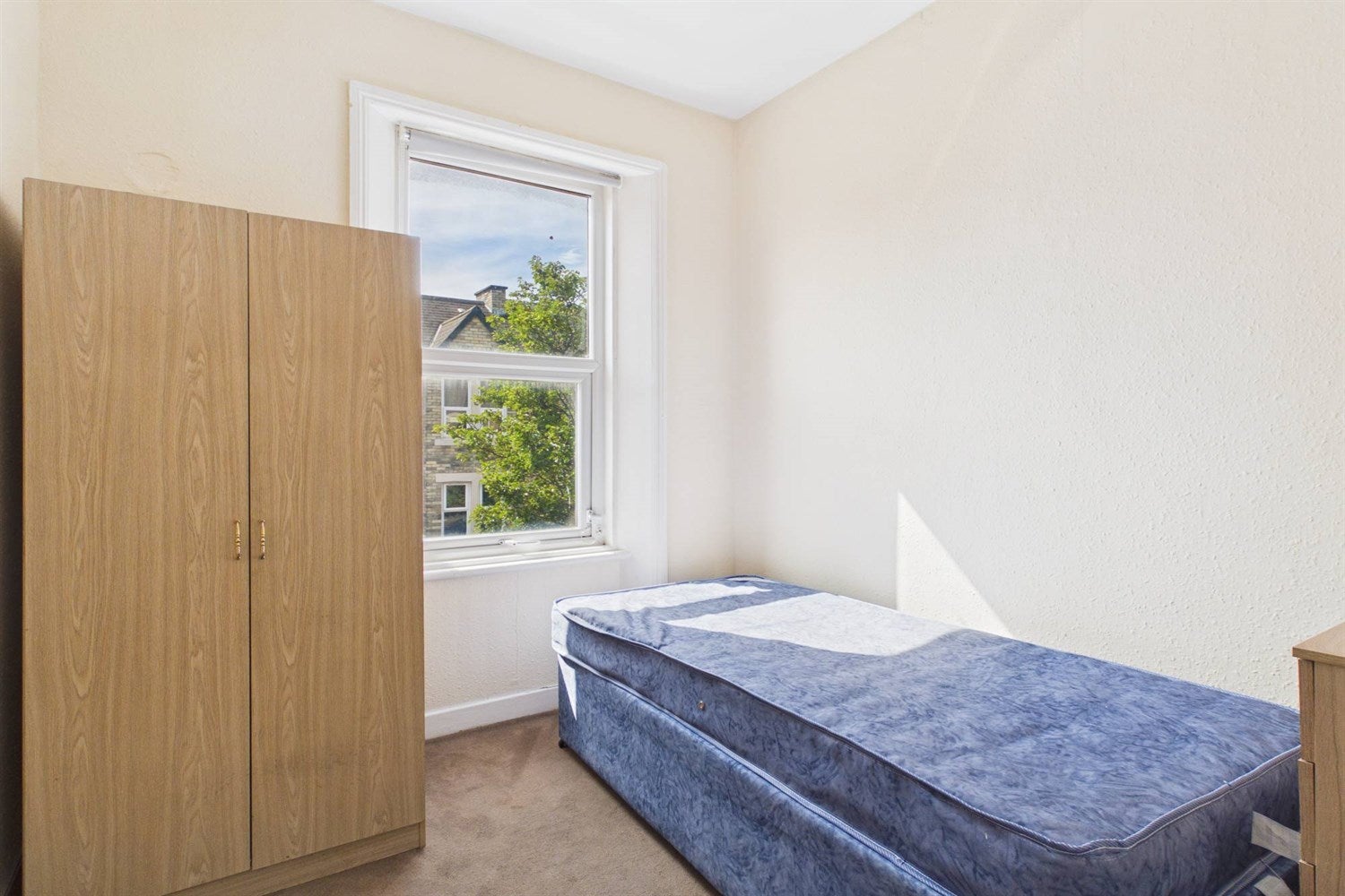 Flat Eighth Avenue in Newcastle upon Tyne