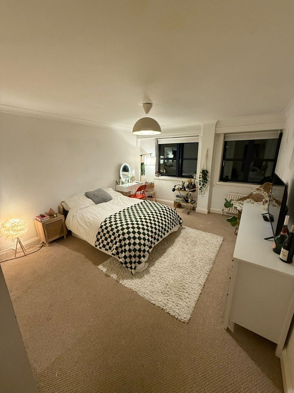Room Luma Gardens in Glasgow