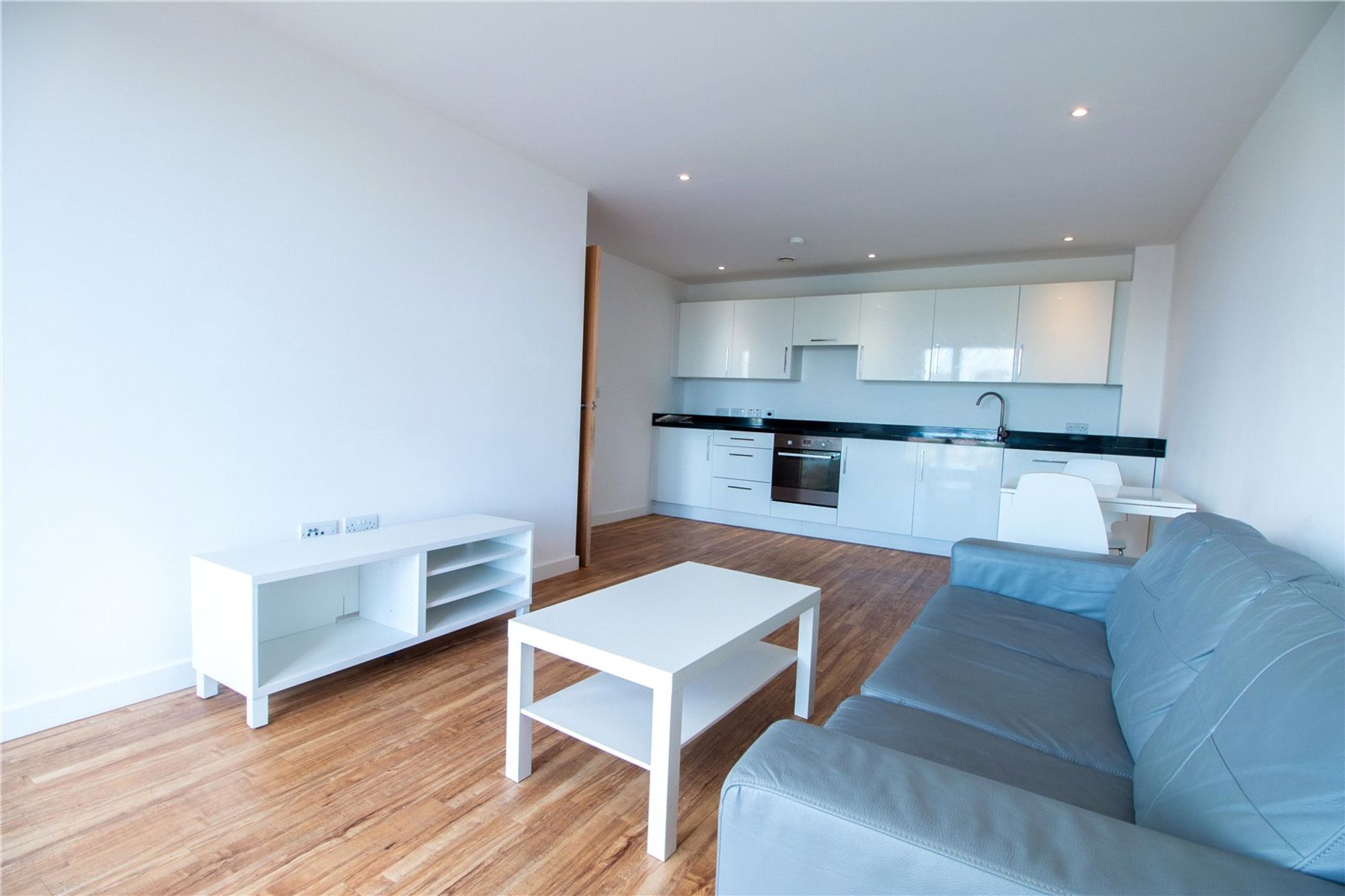 Flat Elmira Way in Salford