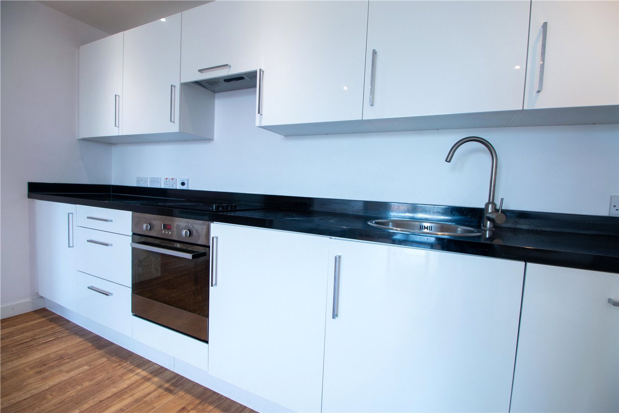 Flat Elmira Way in Salford