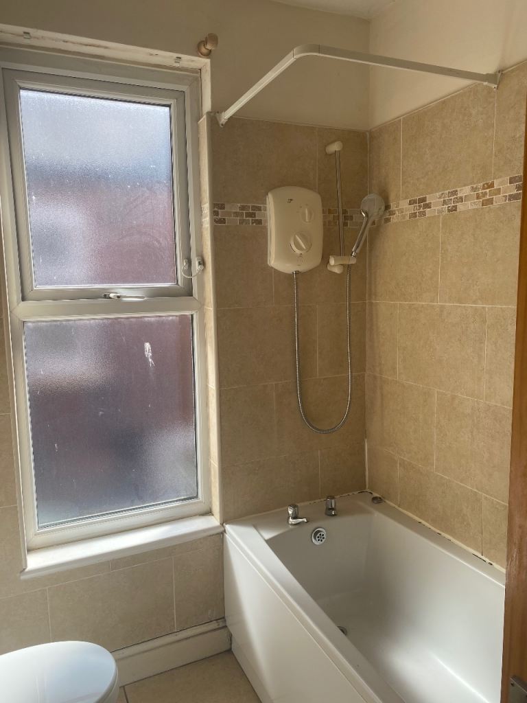Flat Manchester Road in Tameside