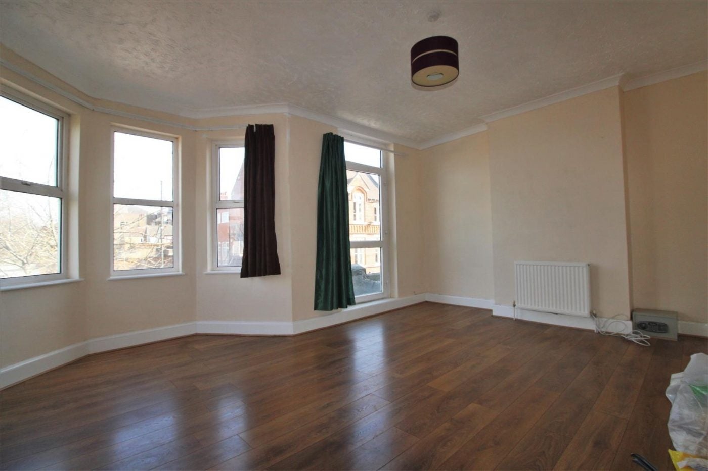Flat Sackville Road in Rother