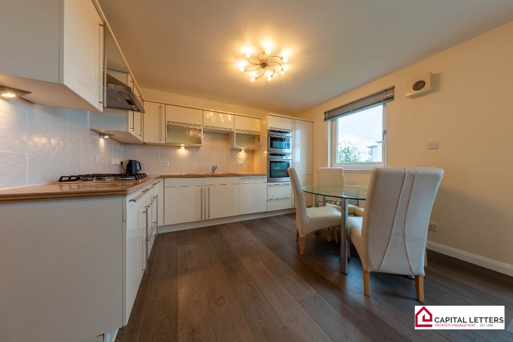Flat Rubislaw Square in Aberdeen City