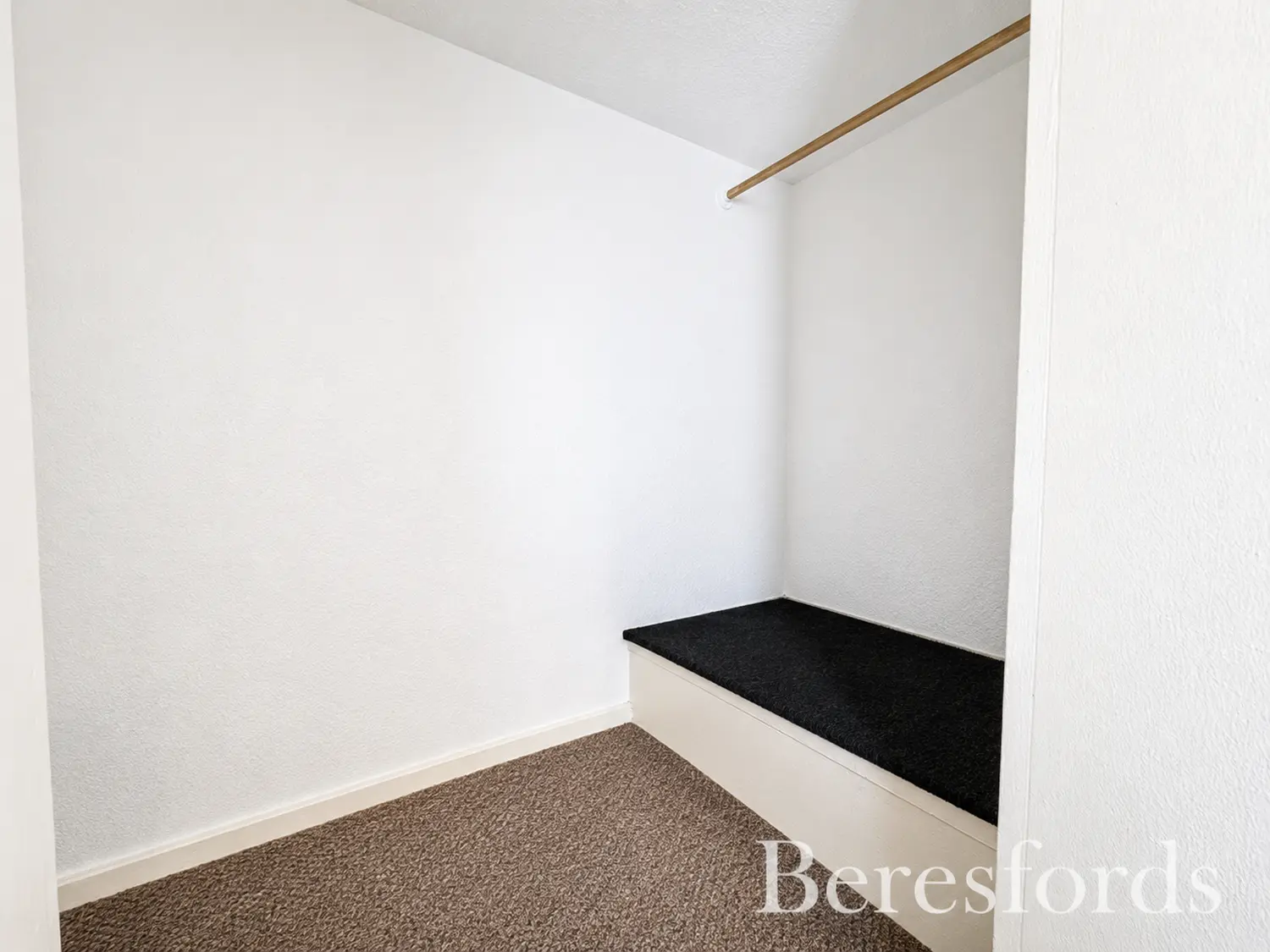 Room Barrack Street in Colchester