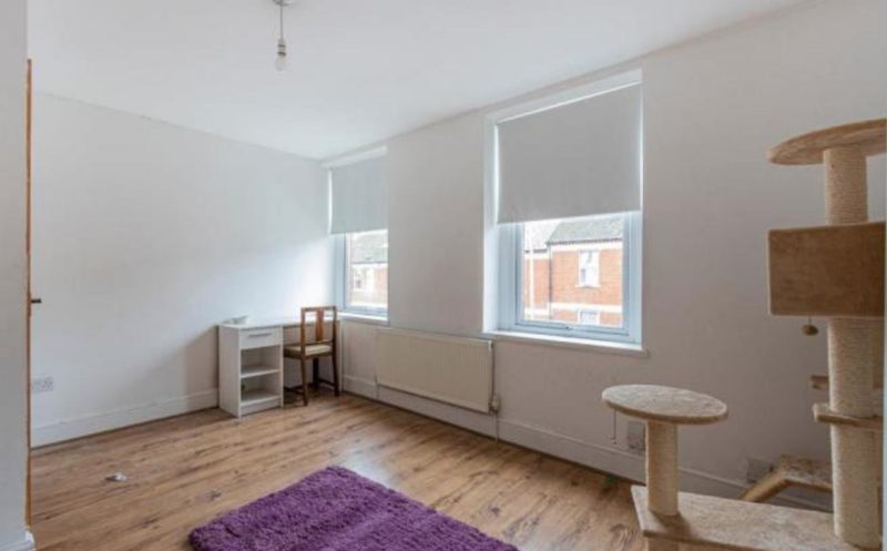Room Spencer Street in Cardiff