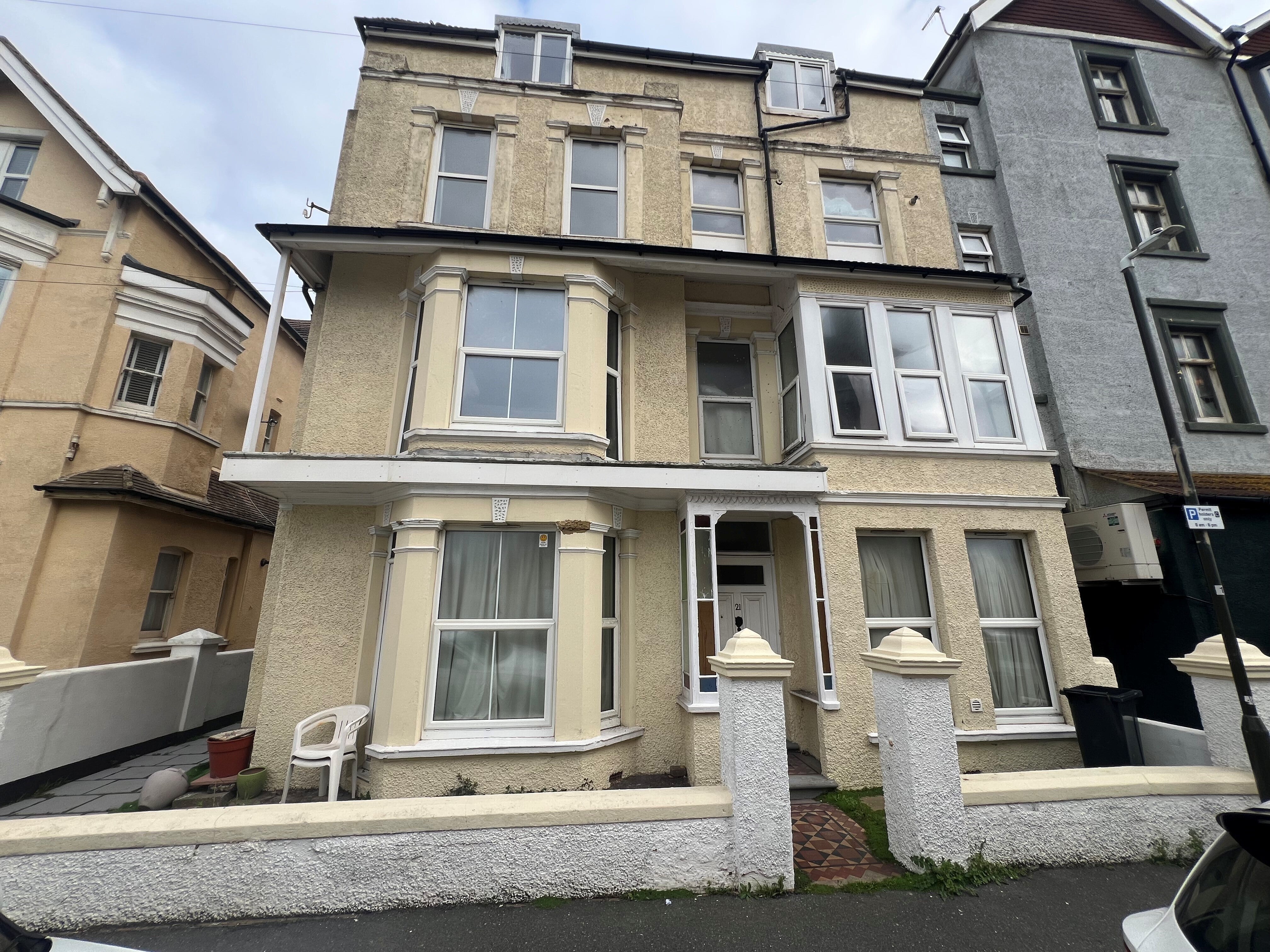 Flat Albert Road in Rother