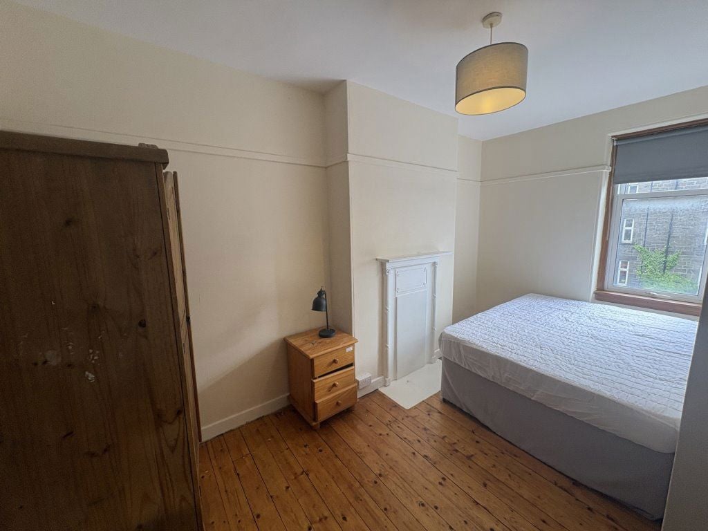 Room Morgan Place in Dundee
