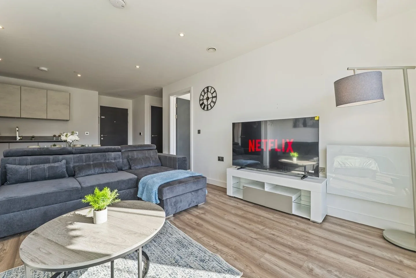Flat Herschel Street in Slough