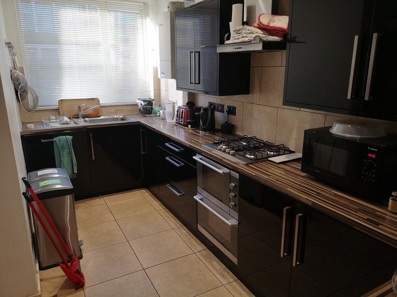 Room Brampton Road in Greater London