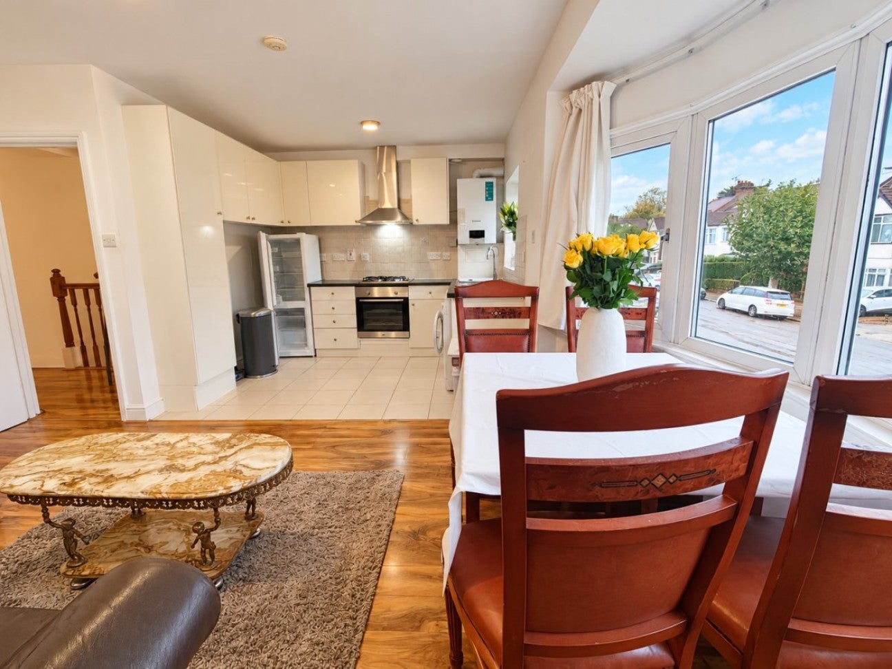 Flat Hamilton Road in Greater London