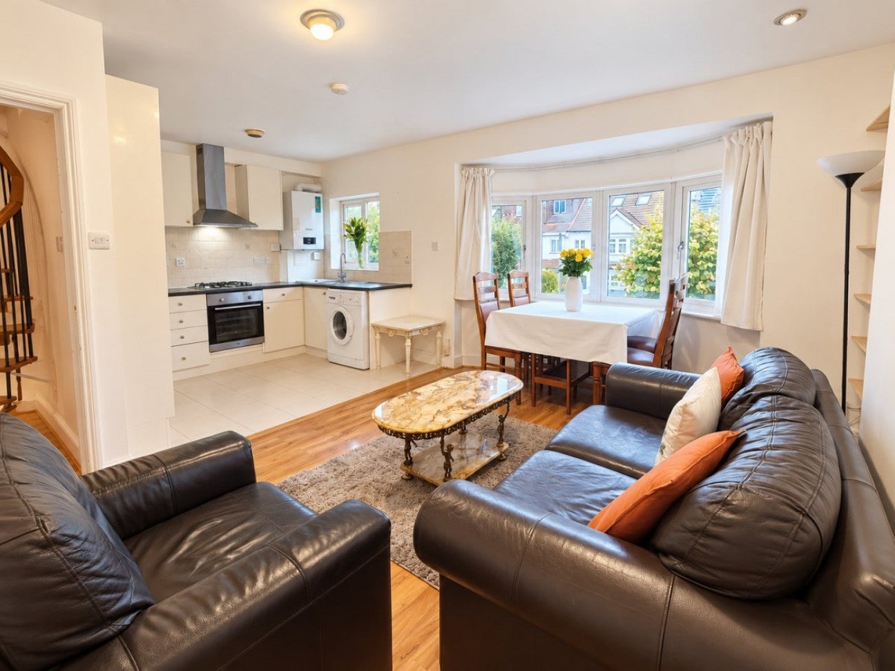 Flat Hamilton Road in Greater London