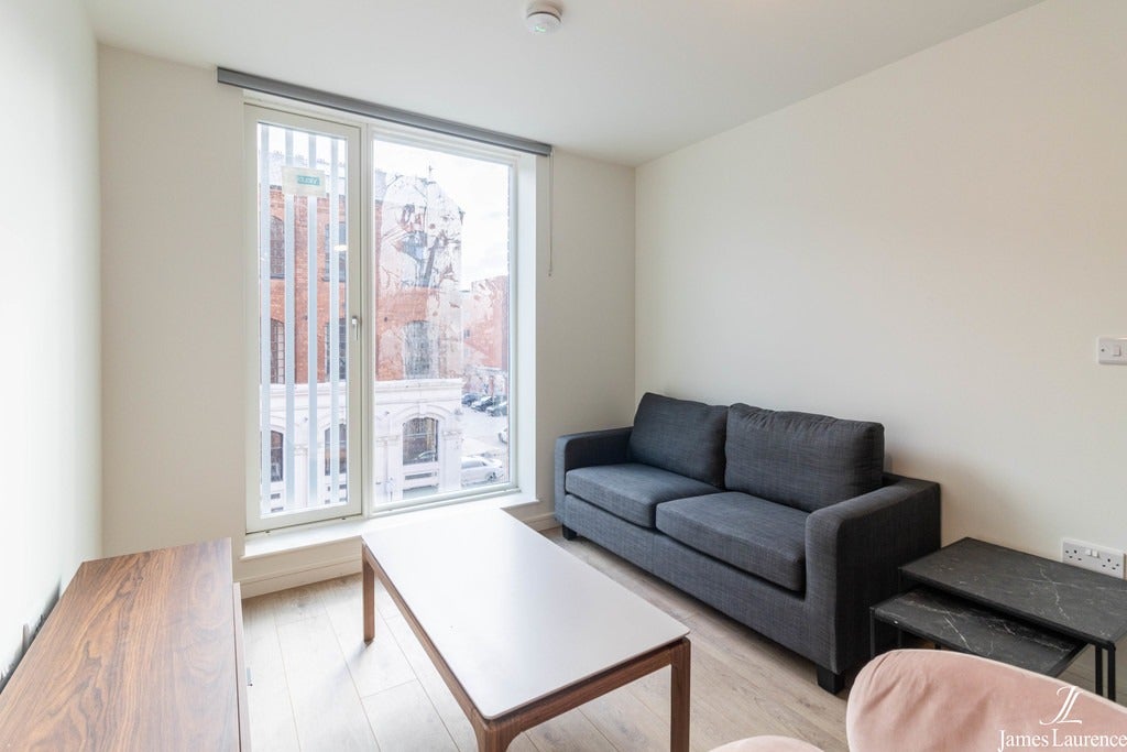 Flat Birchall Street in Birmingham
