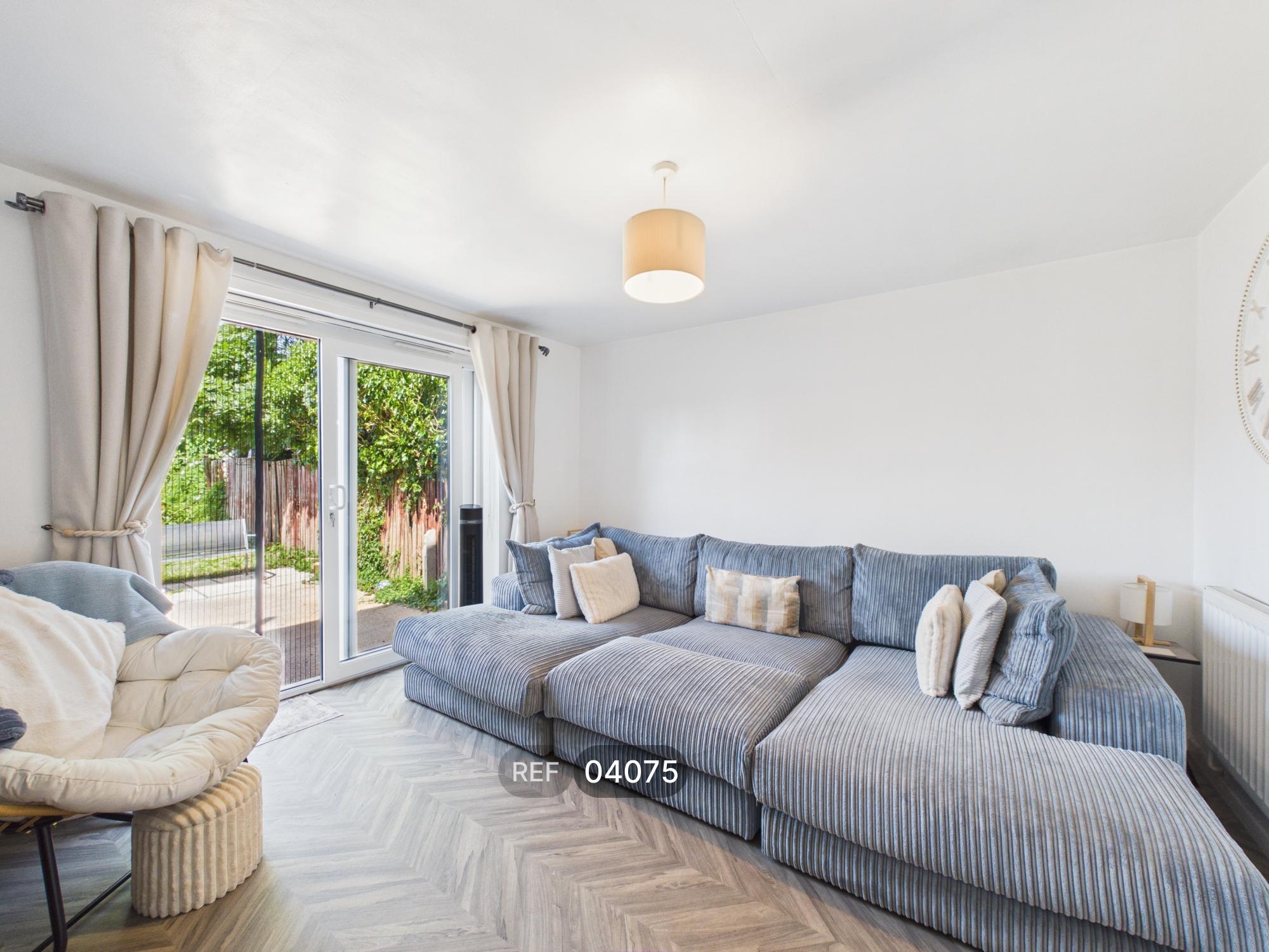 House Oulton Close in Gedling