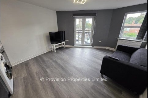 Flat Woodhouse Street in Leeds