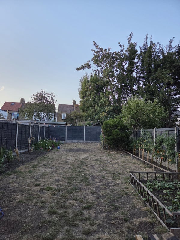 Room Whitehorse Lane in Greater London