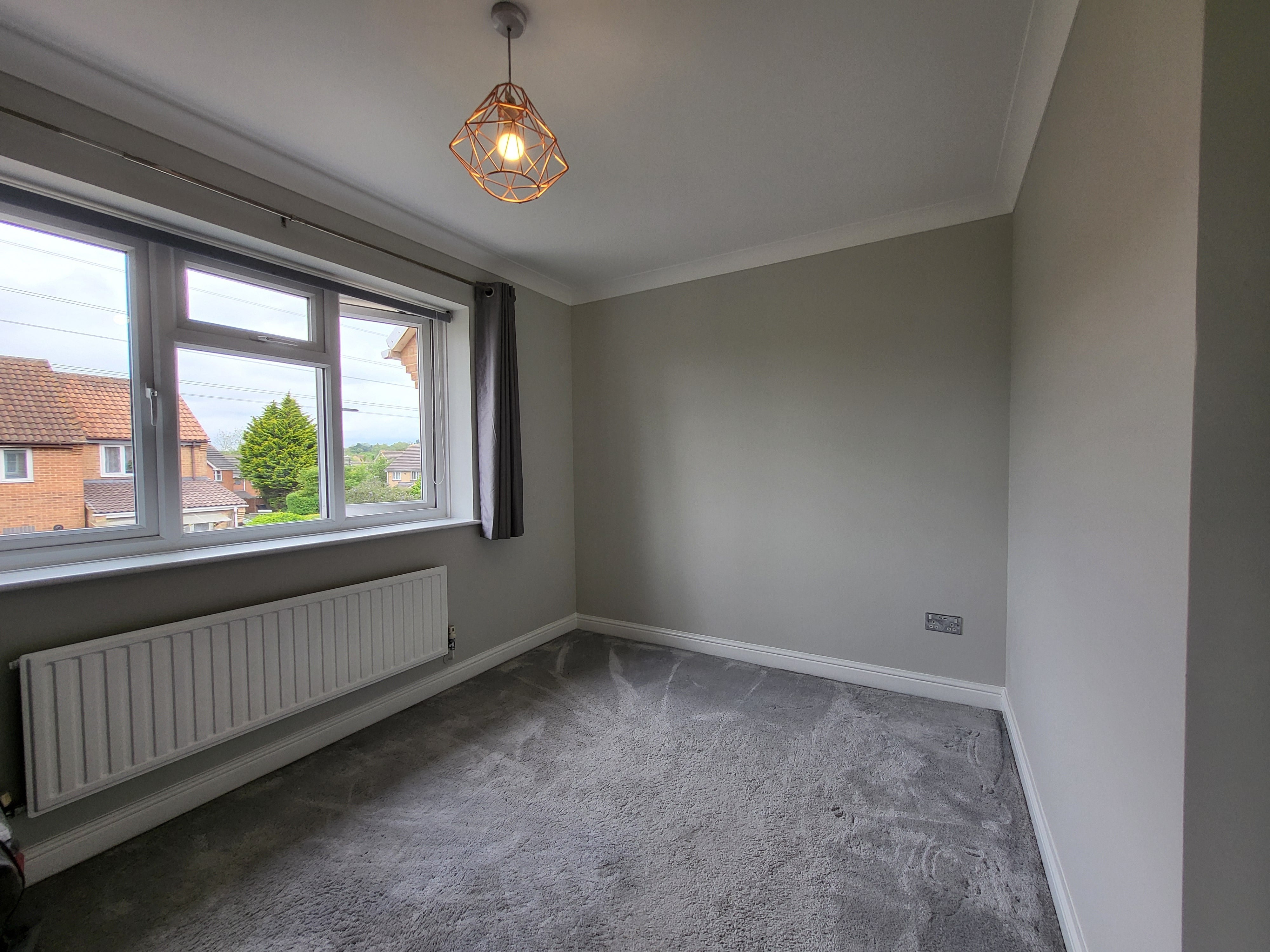 Flat Chatsworth Road in Blunsdon St Andrew
