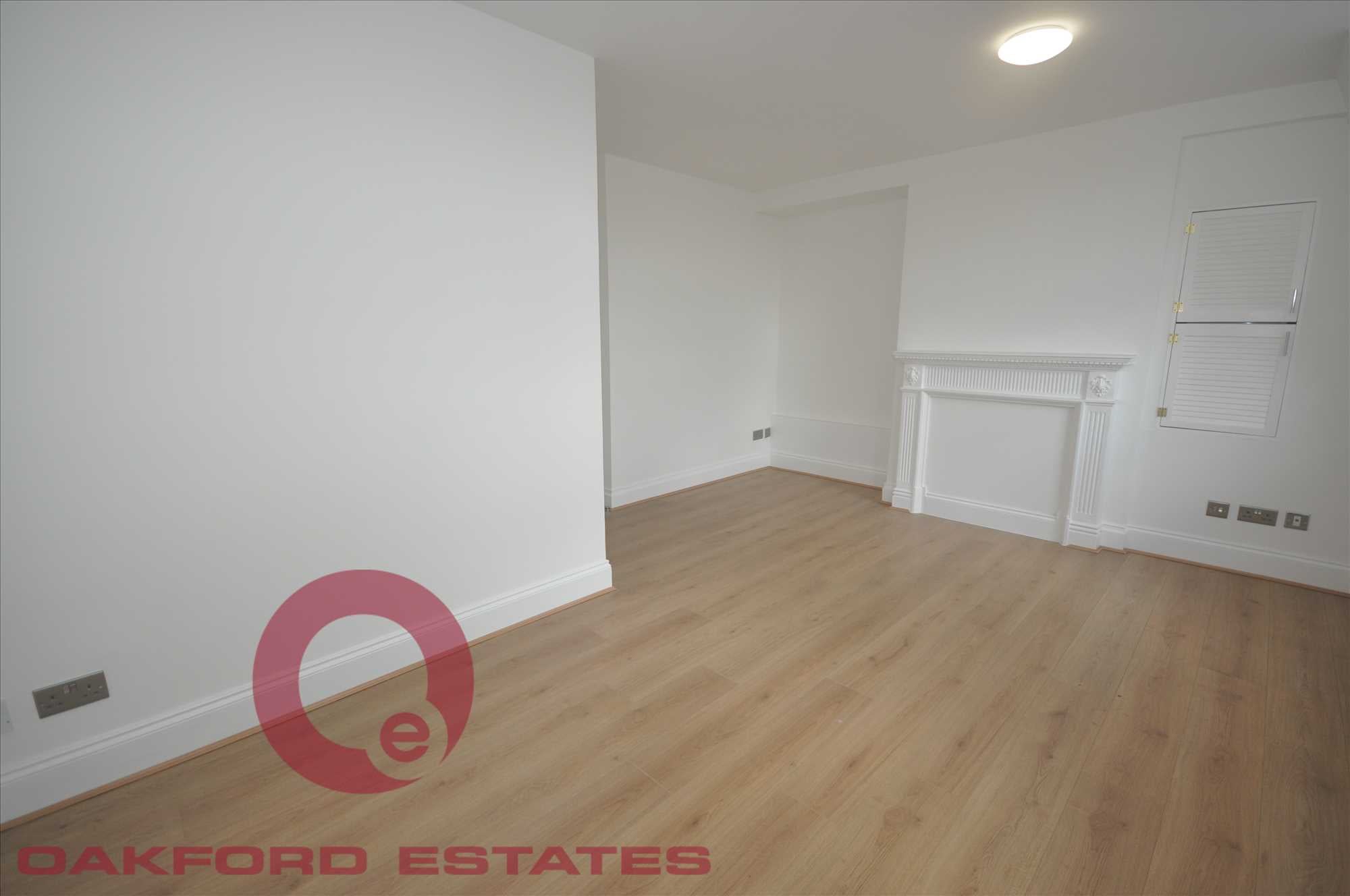 Flat Prince Regent Mews in Greater London