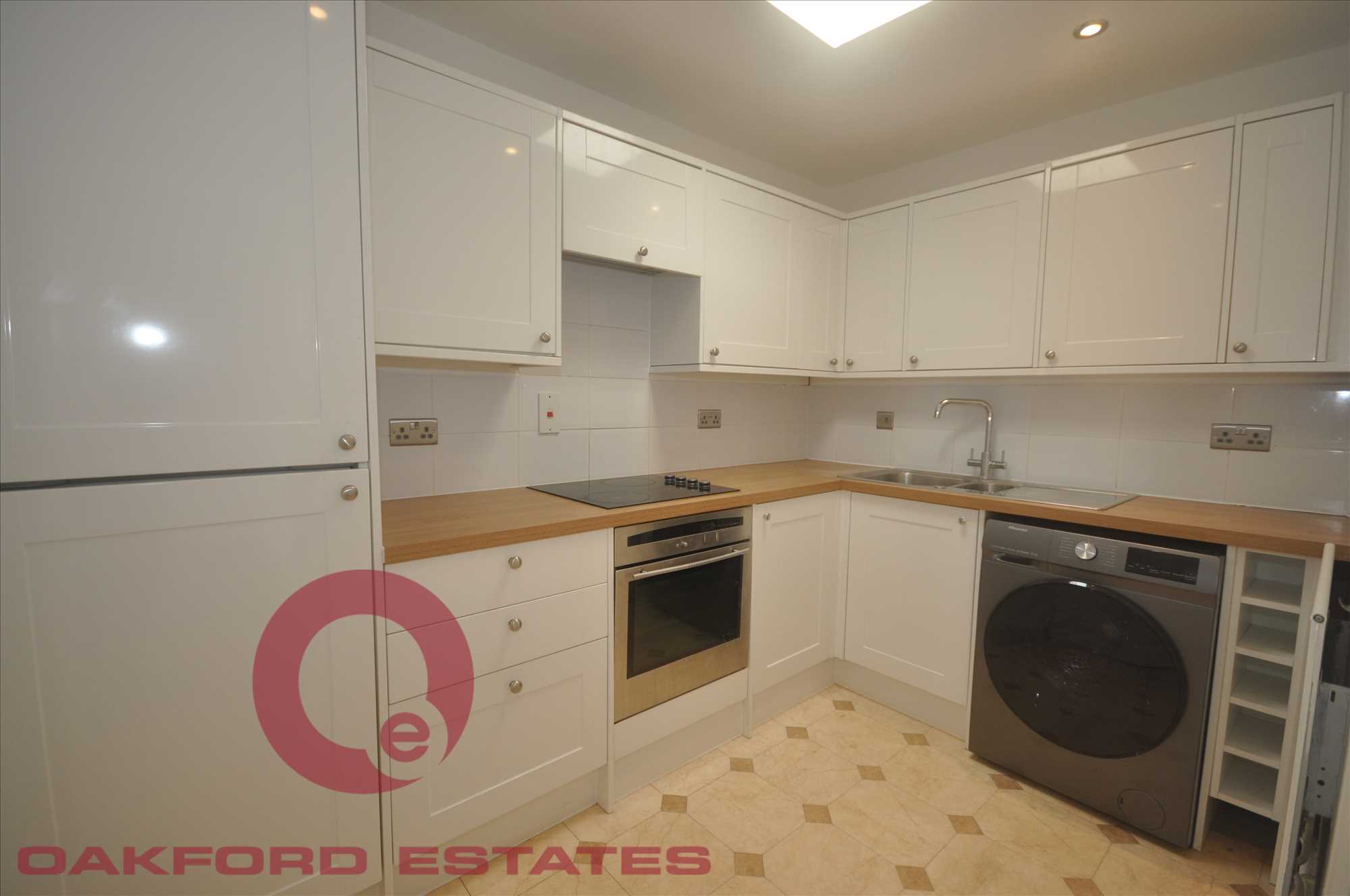Flat Prince Regent Mews in Greater London