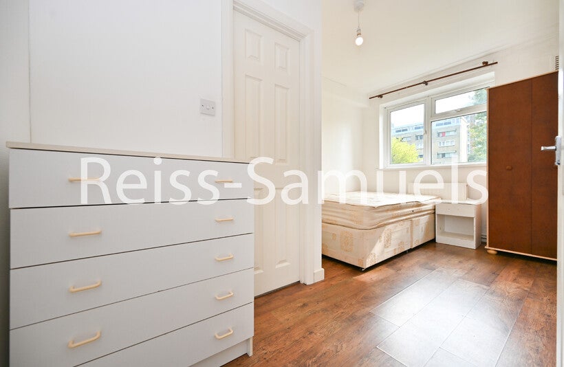 House Cook's Road in Greater London