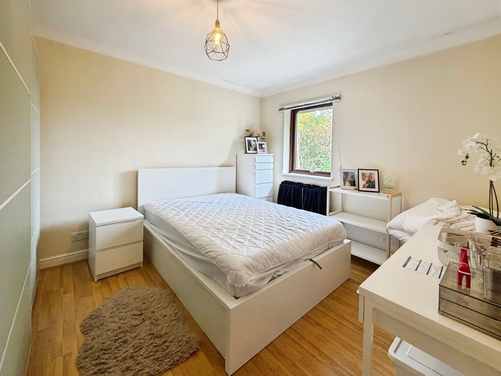 Flat Trumps Green Road in Borough of Runnymede