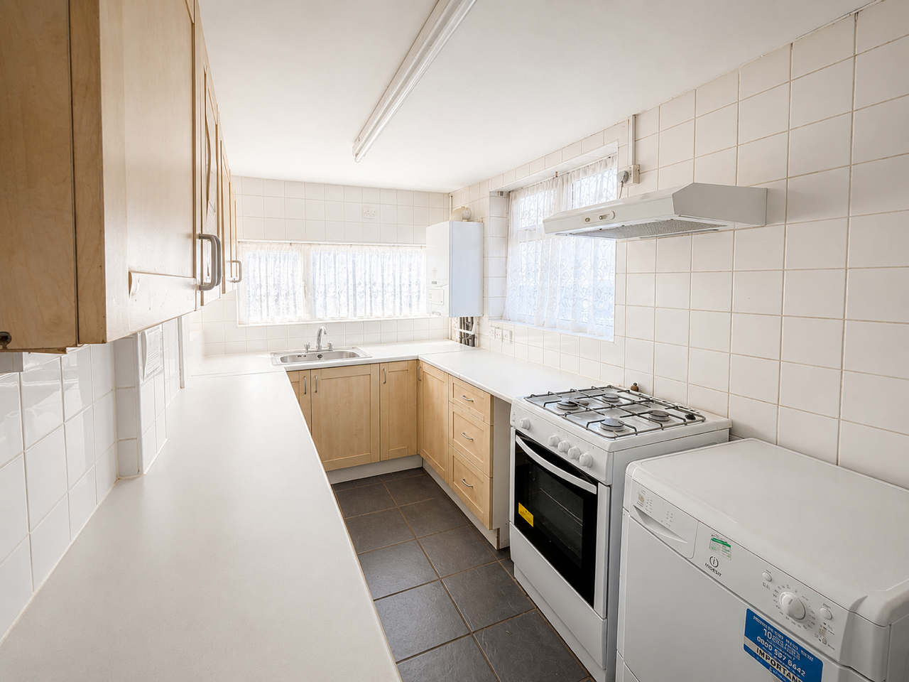 Room Humber Avenue in Coventry