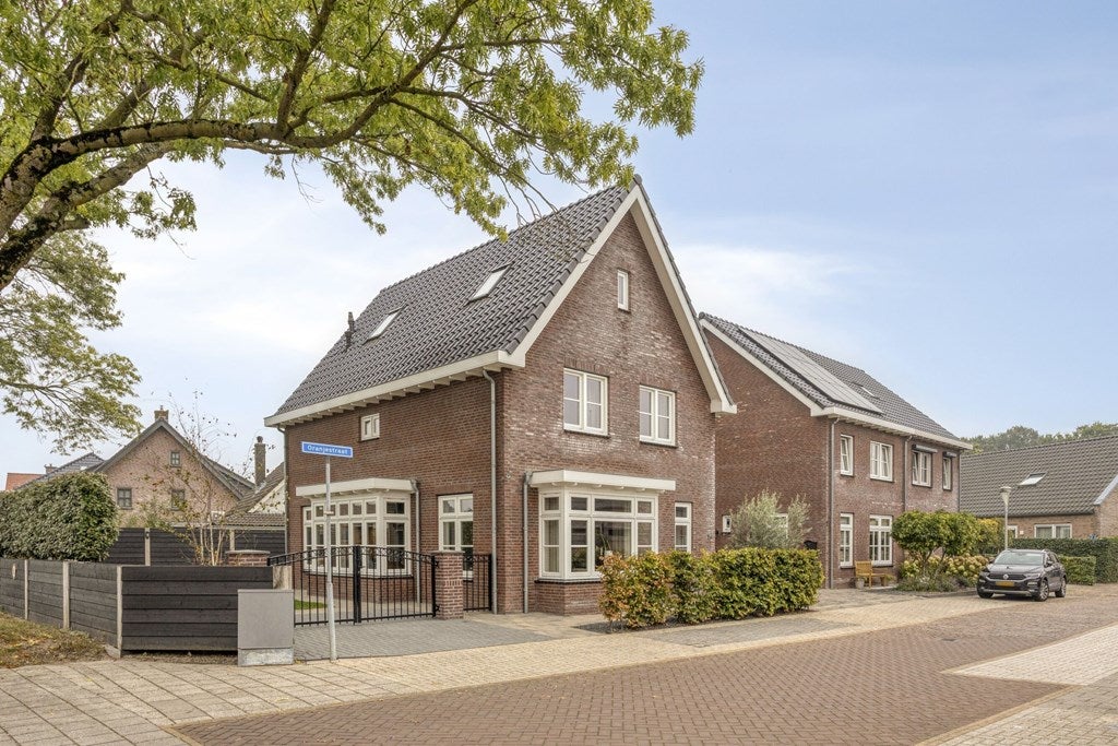 Huis Oranjestraat 1 a in Ochten
