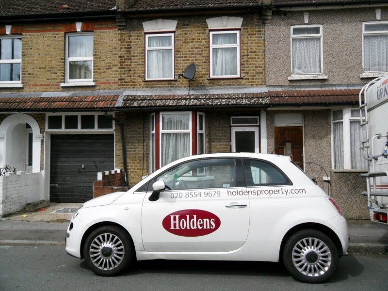 House Essex Road in Greater London