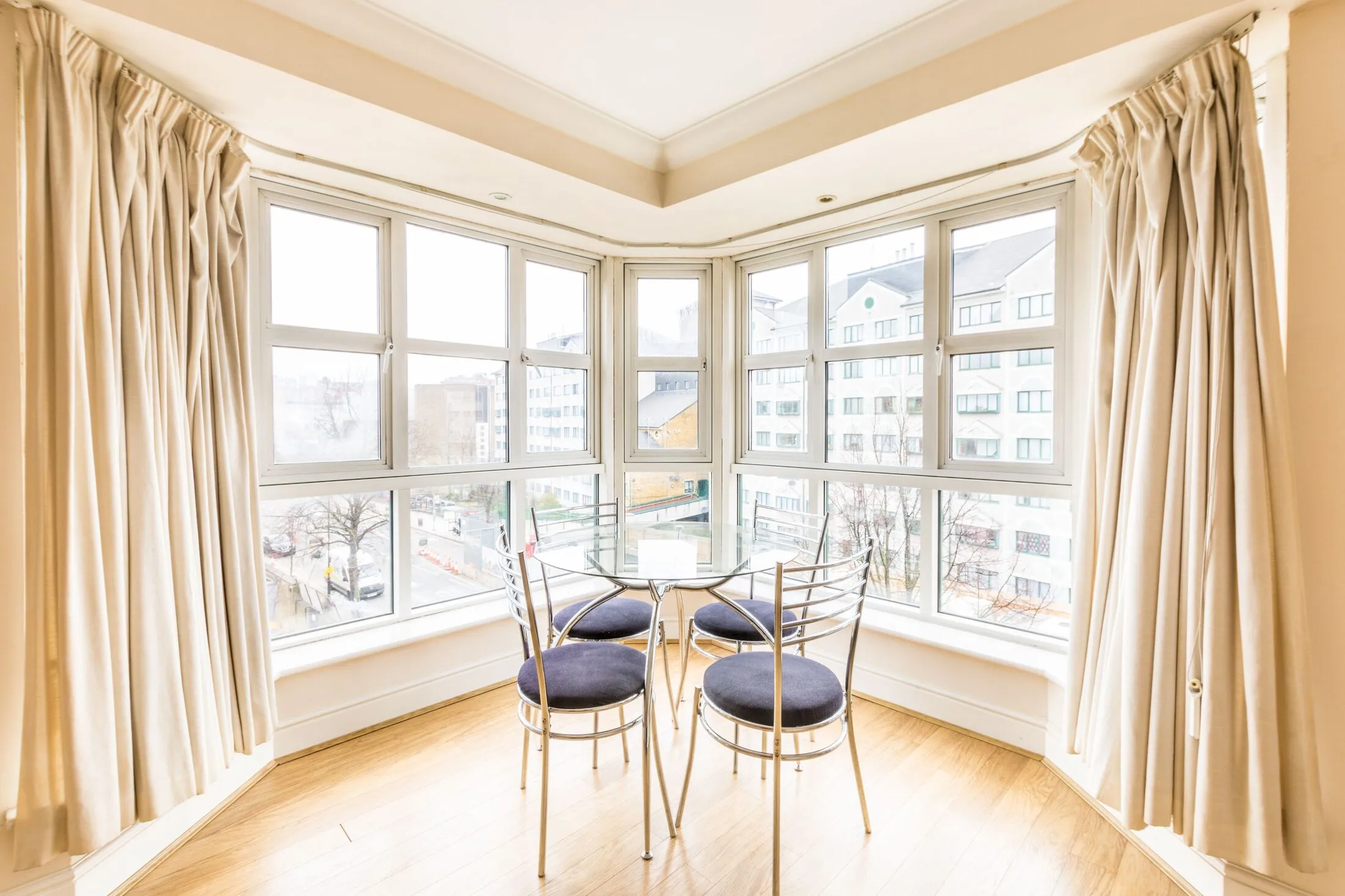 Flat Capland Street in City of Westminster