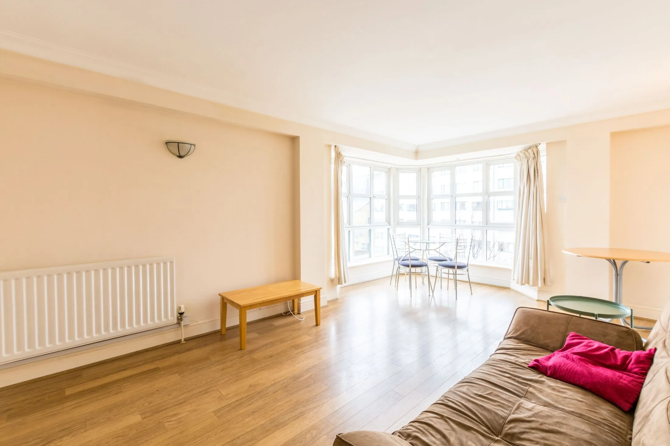 Flat Capland Street in City of Westminster