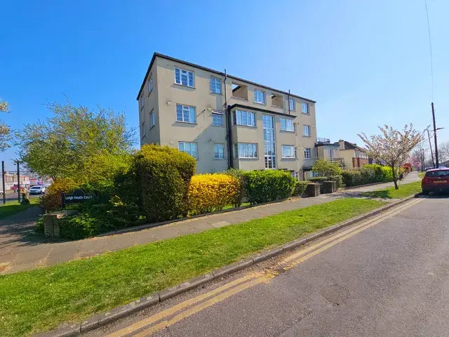 Flat London Road in Southend-on-Sea