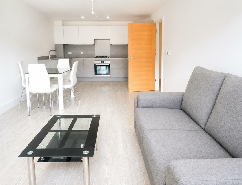 Flat Suffield Road in High Wycombe