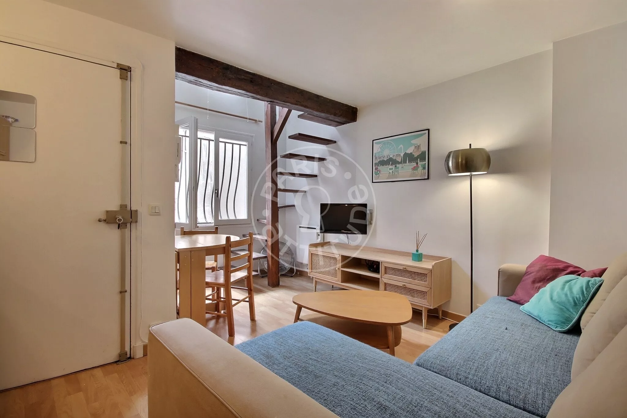 Appartement Rue des Écouffes à Paris