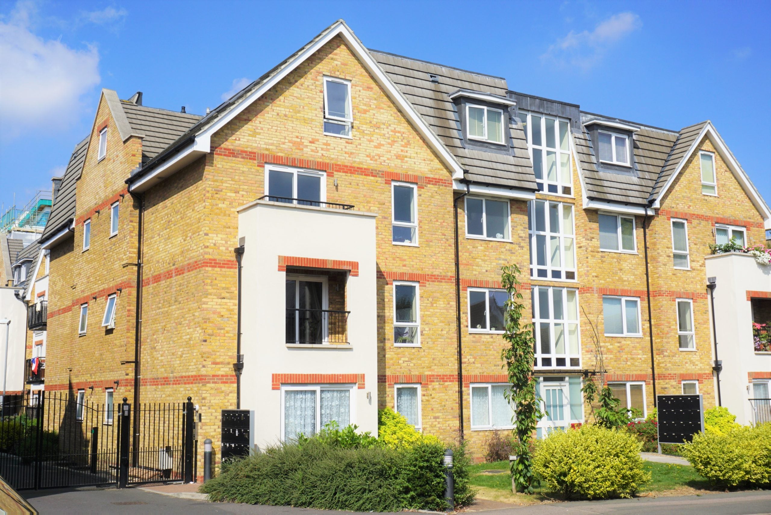 Flat Manor Road in London