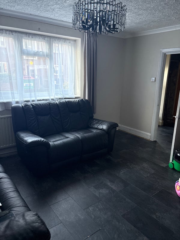 Room Blaney Crescent in Greater London