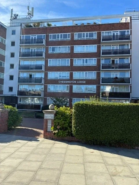 Flat Chessington Avenue in Greater London