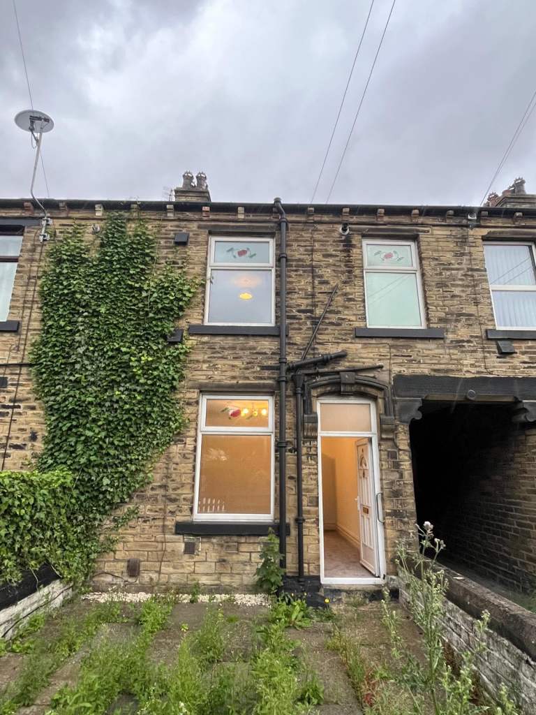 Flat Rook Lane in Bradford