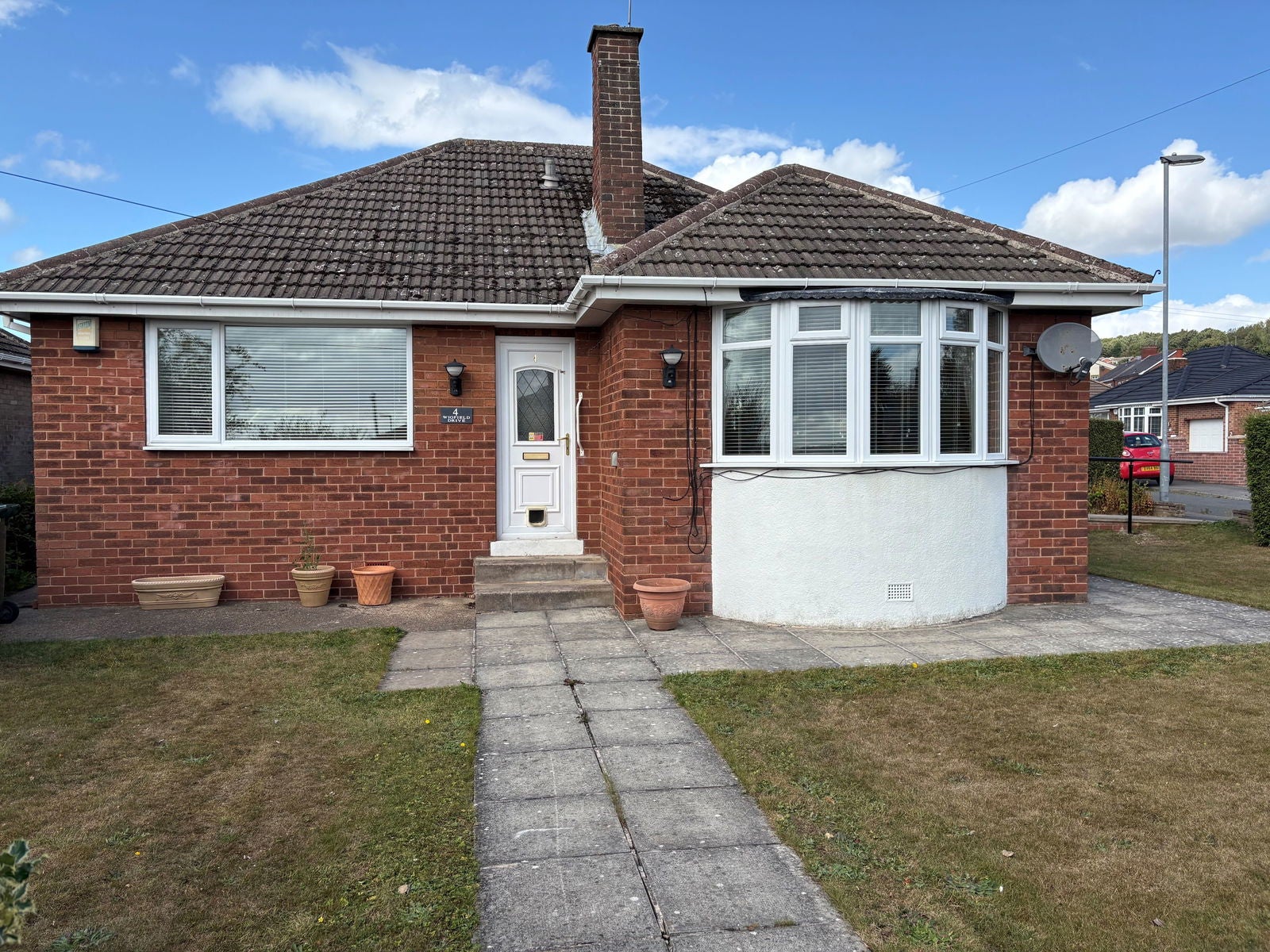 House Wigfield Drive in Barnsley