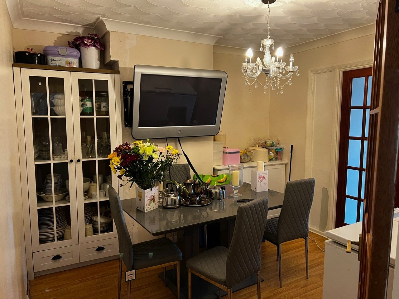Room Westwood Lane in Greater London
