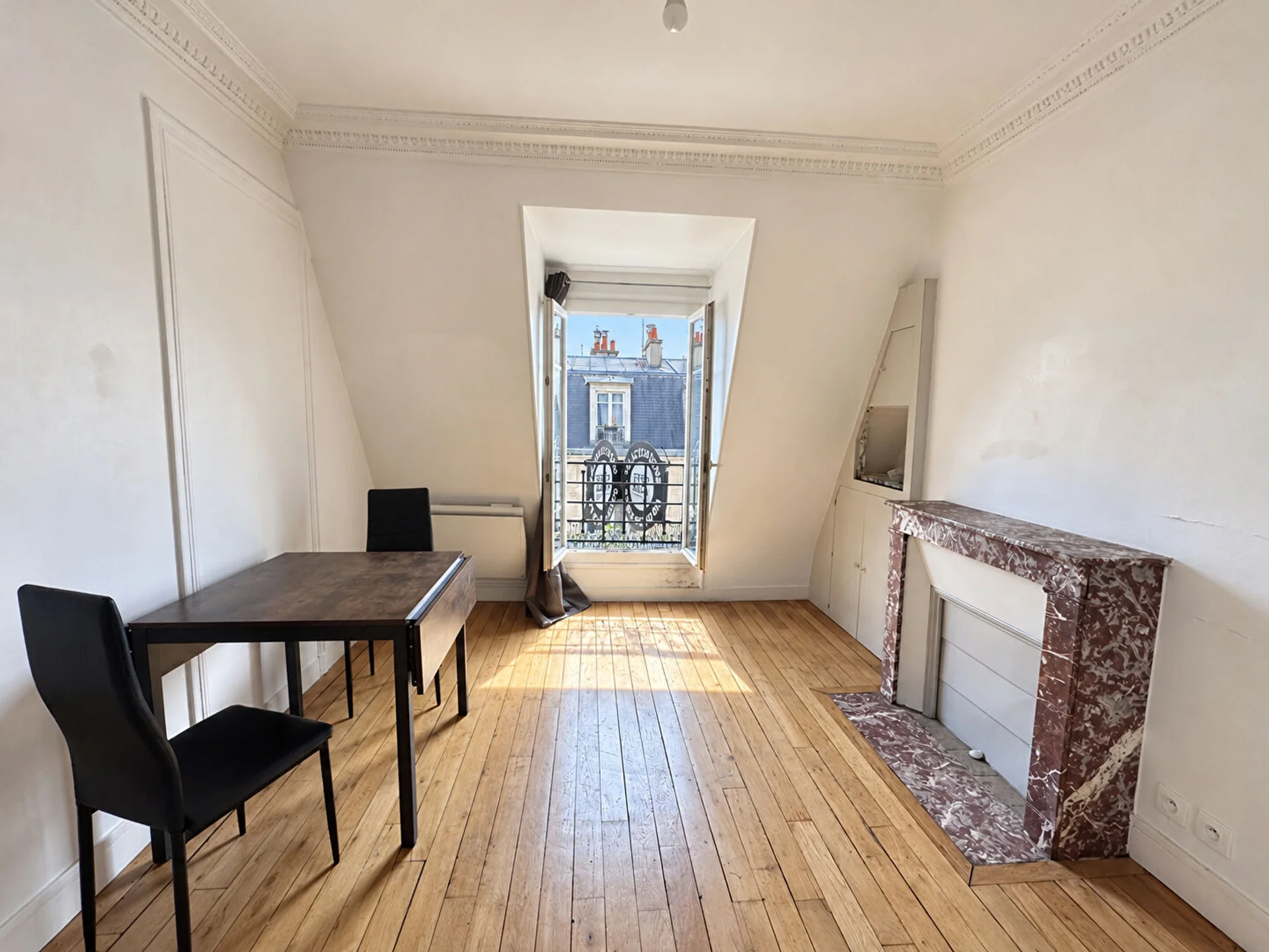 Flat Rue Beaugrenelle in Paris