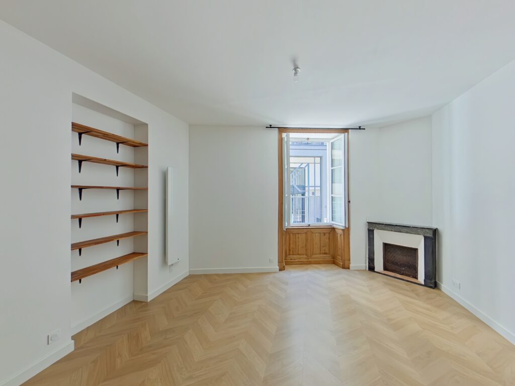 Flat Rue Marivaux in Nantes