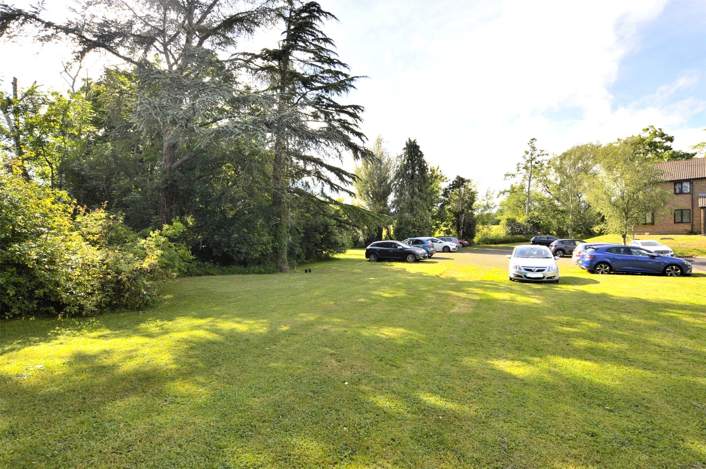 House Park View Road in Reigate and Banstead