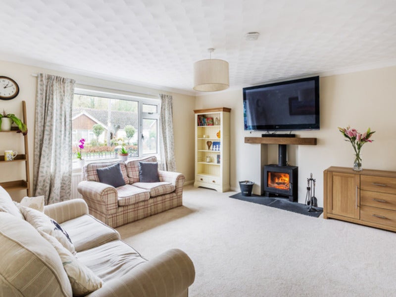 House Woodside Close in Horsham