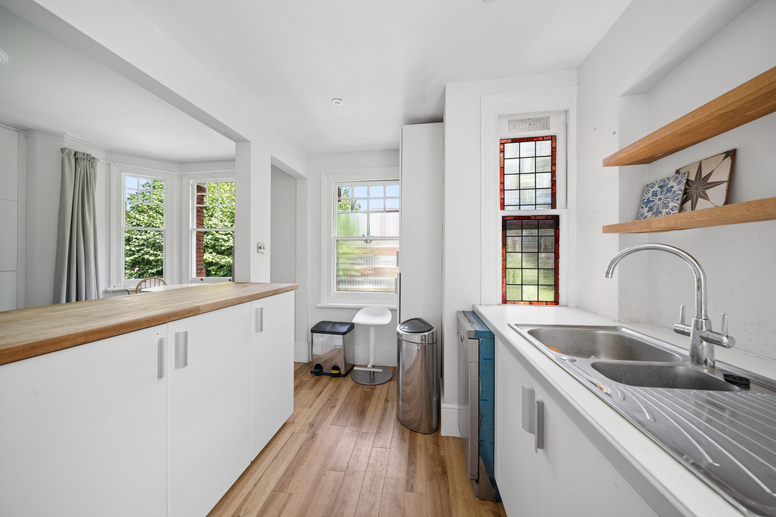 Flat Coolhurst Road in Greater London