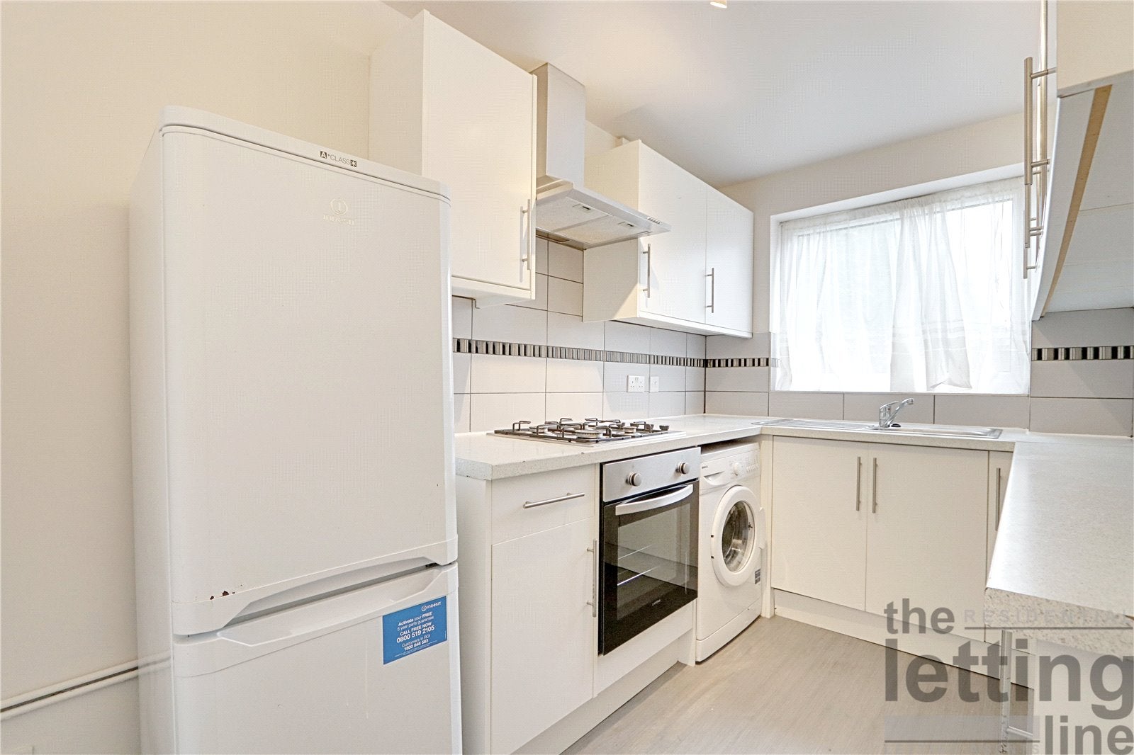 Flat Dunraven Drive in Greater London