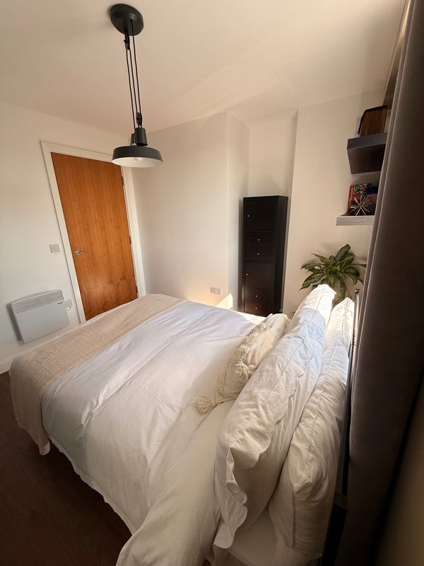 Room Derwent Street in Salford